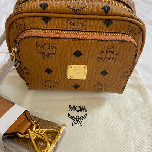 MCM X-Mini Aren Crossbody Belt Bag In Visetos - Picture 12 of 13